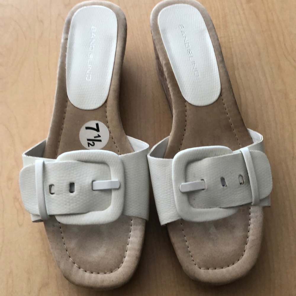 Bandolino cork sandals 7.5